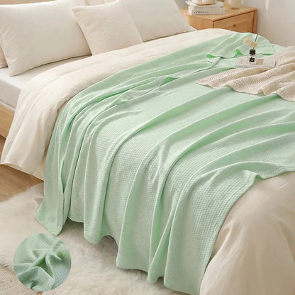 100% Bamboo Fiber Thin Summer Blanket Soft Breathable Sofa Bed Cooling Blanket for Adults Kids Lightweight Air Conditioner Quilt